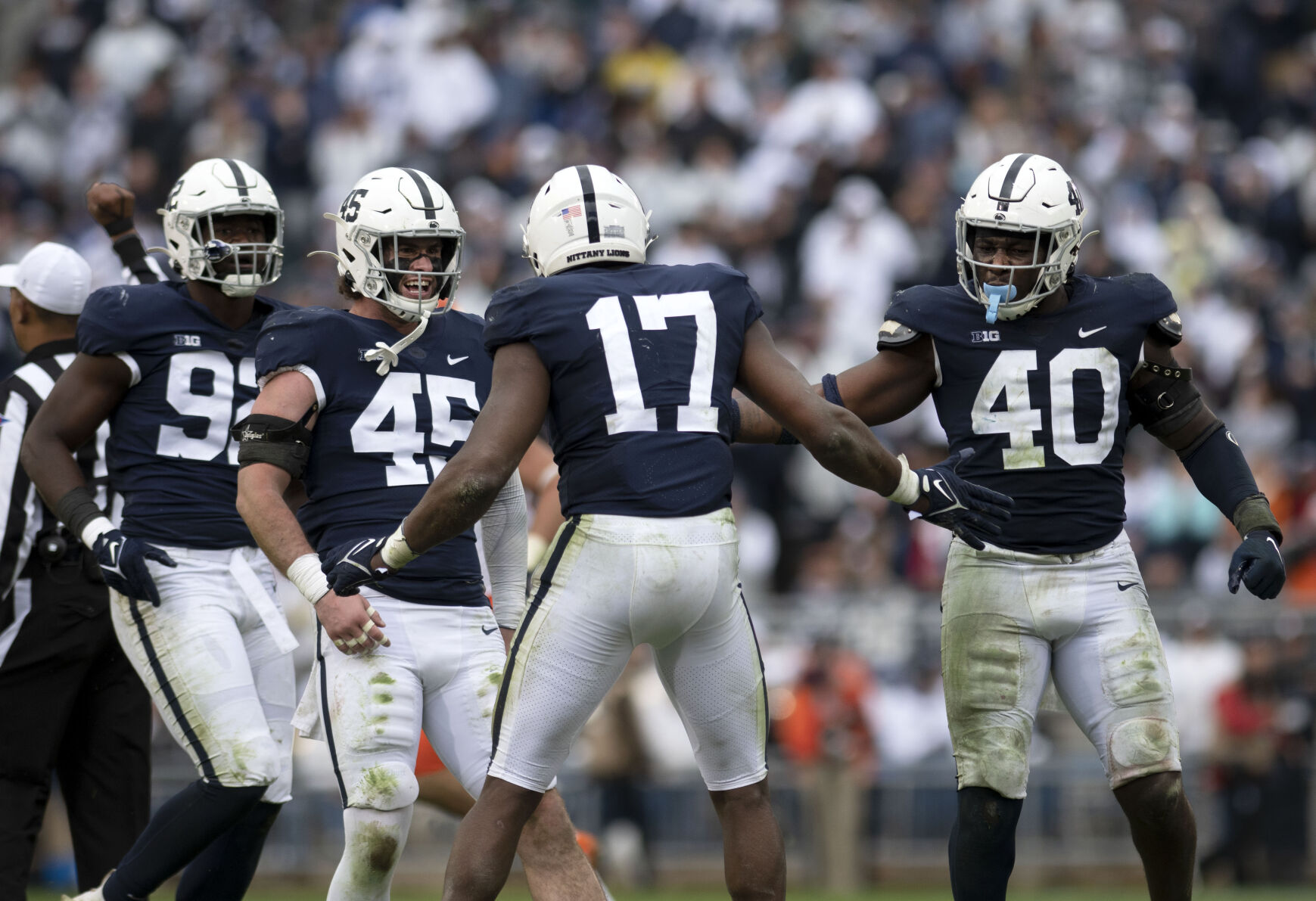 Penn State football vs. Illinois, Ebiketie (17) celebration